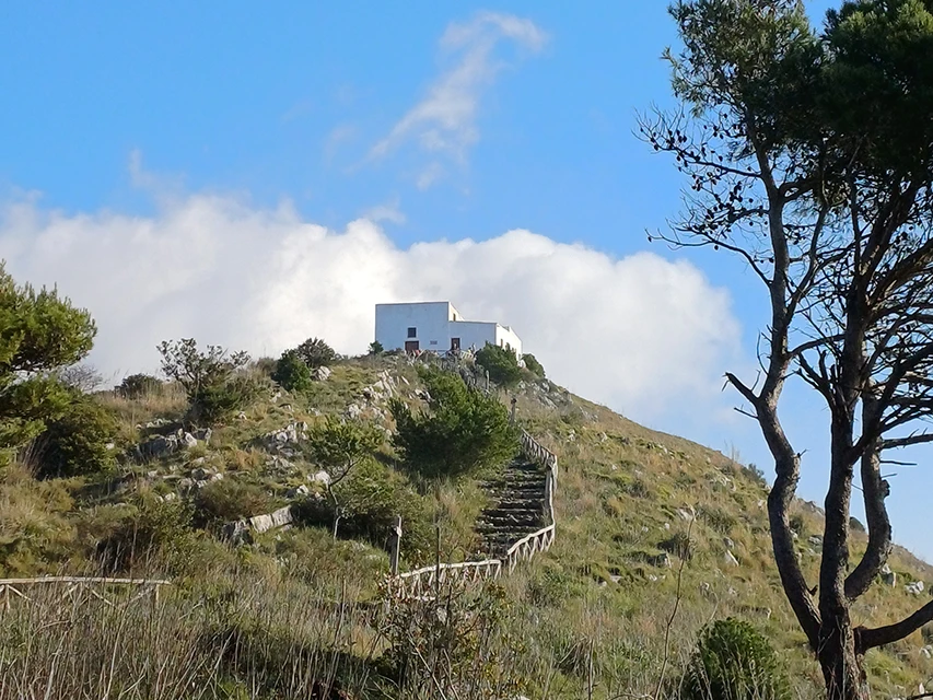 Il Sentiero di Tramonti- tra boschi, borghi e panorami senza tempo copia